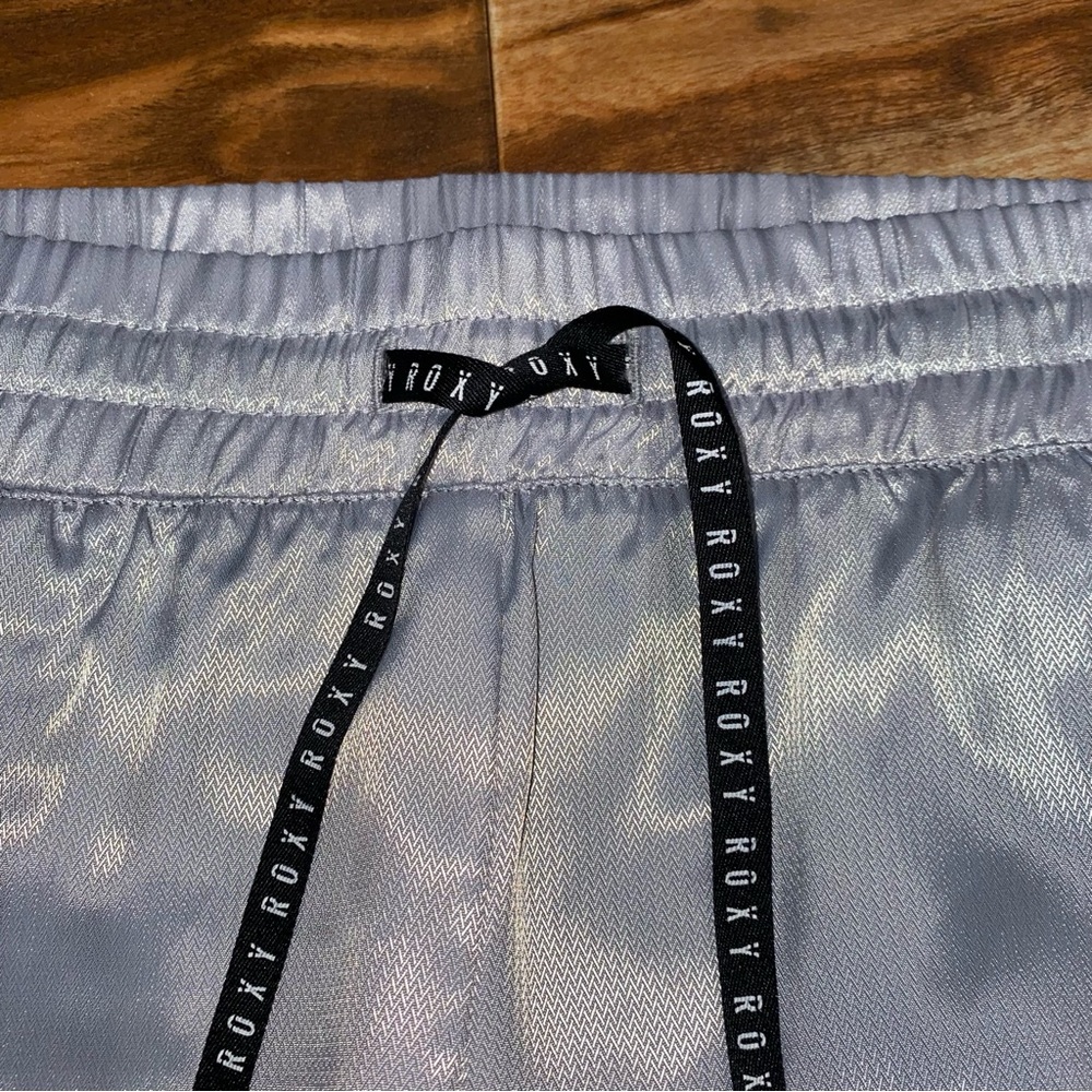 Roxy Workout Silver Shorts - Picture 5 of 7